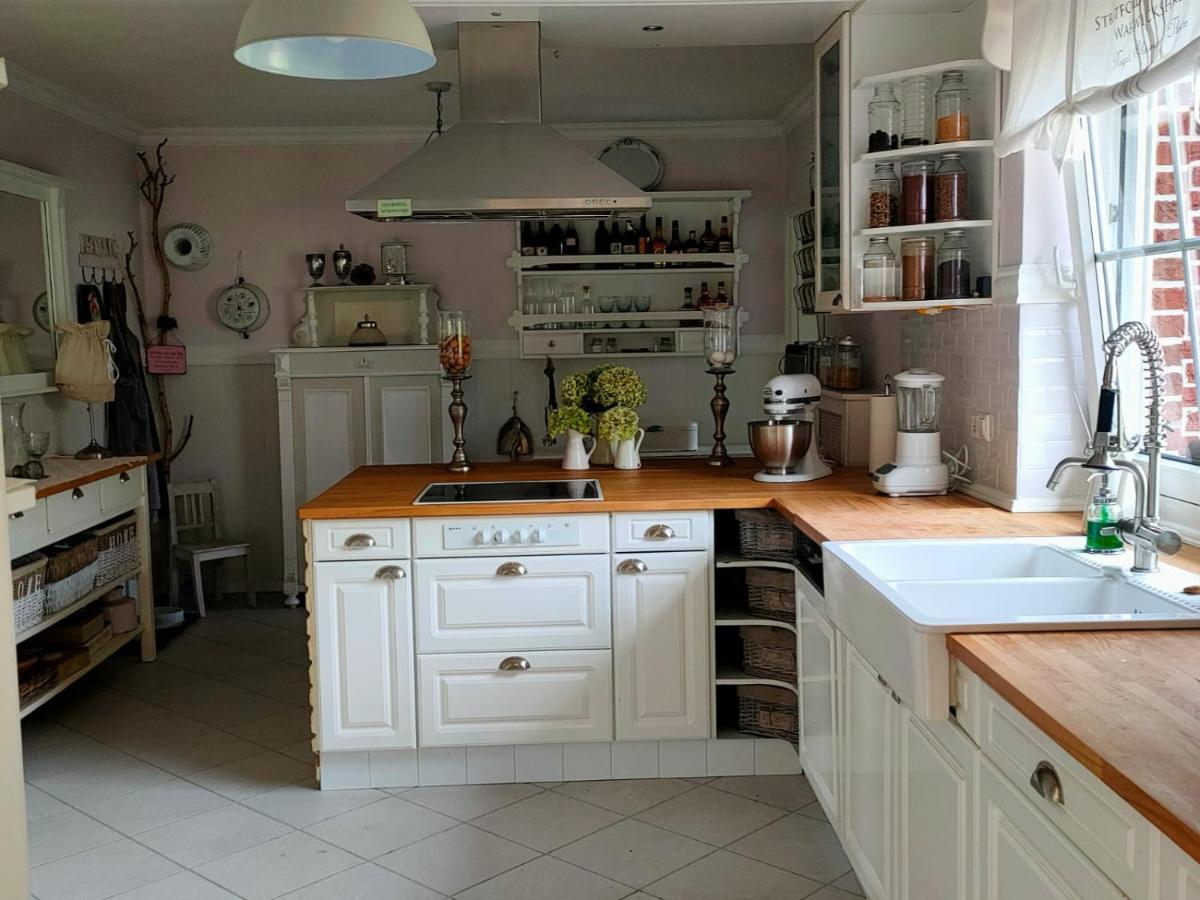 Homestay Luana's White Surwold